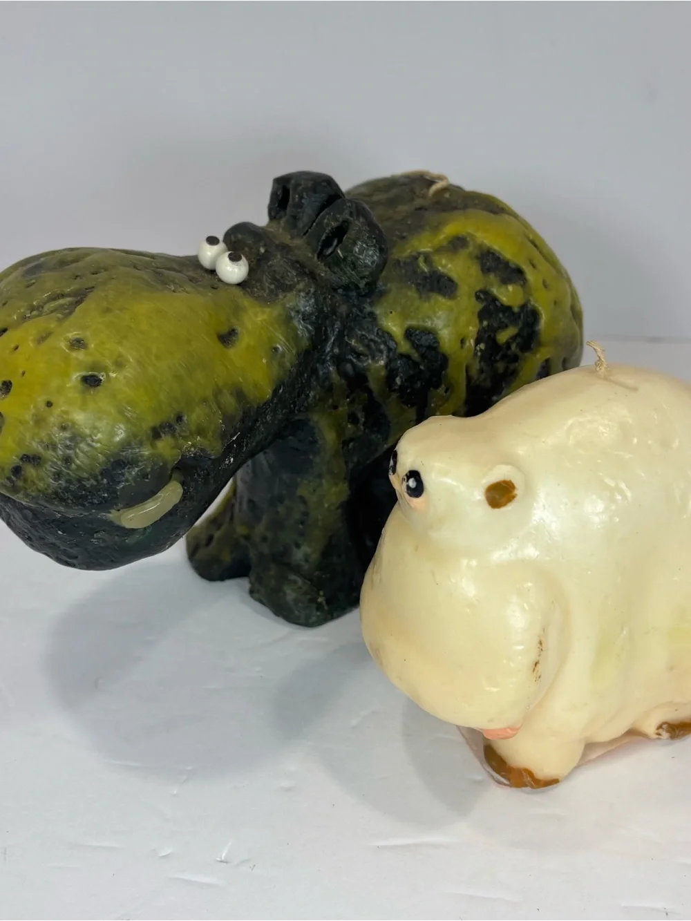 Vtg Candle Creations Lot of 2 Green & White Hippo 1970’s Unused Wax MCM Candles